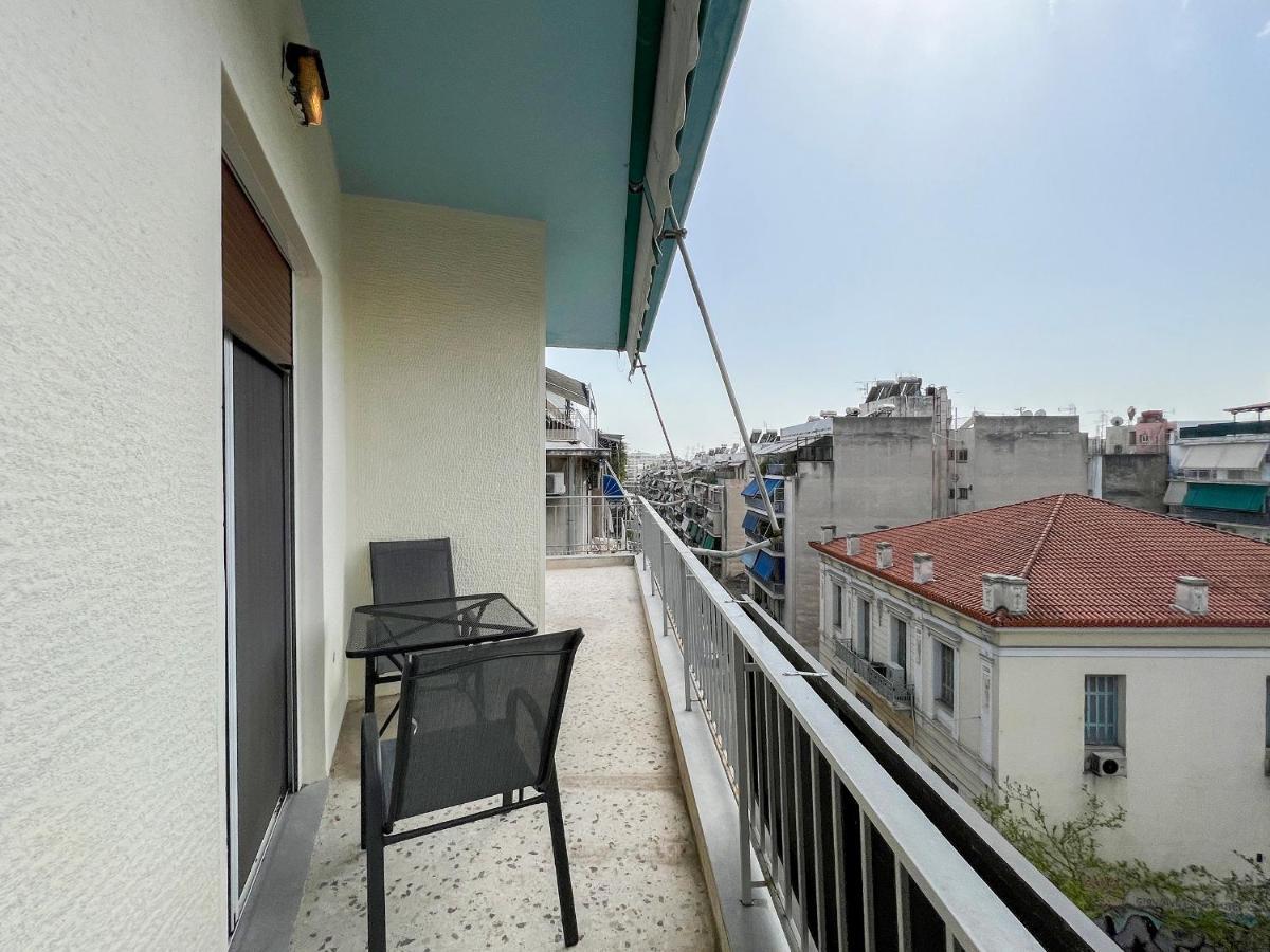 Chiou Spacious 90Sqm Apt In Athens Luaran gambar