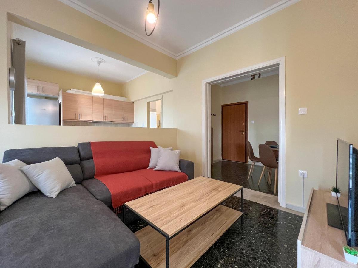 Chiou Spacious 90Sqm Apt In Athens Luaran gambar